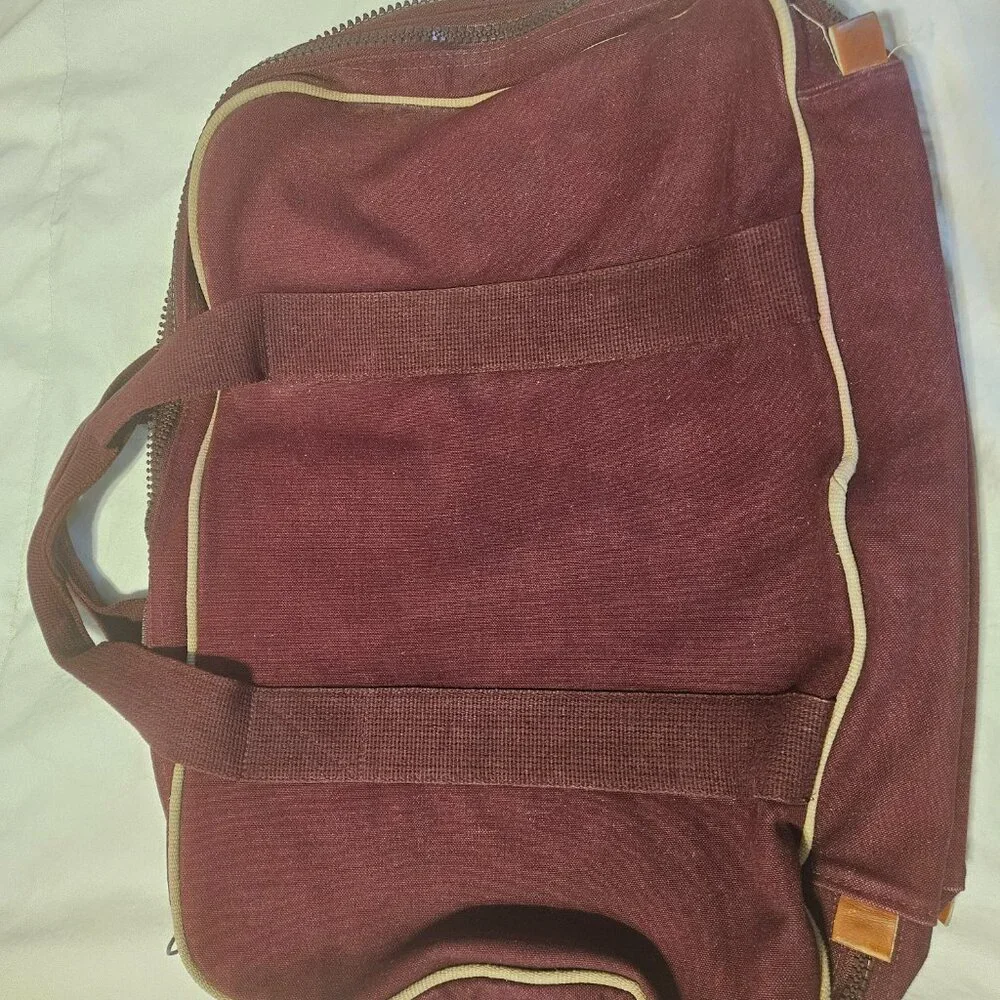 lands end gently used travel bag canvas burgundy